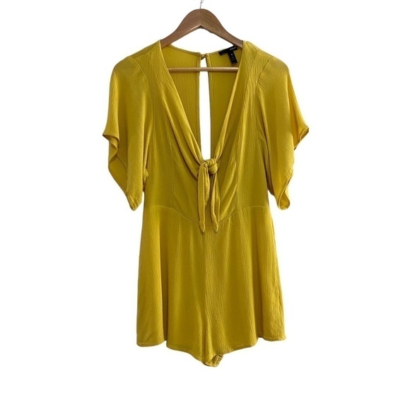 Aqua Pants - Aqua mustard yellow short sleeve front tie cut out romper Size M
